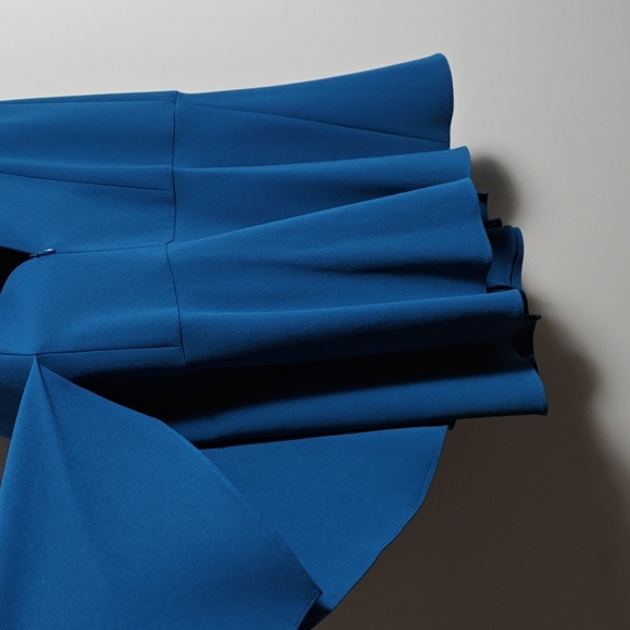 ELIE TAHARI Lalana Asymmetrical Ruffle Dress In Nautilus Size 6 - Picture 11 of 12